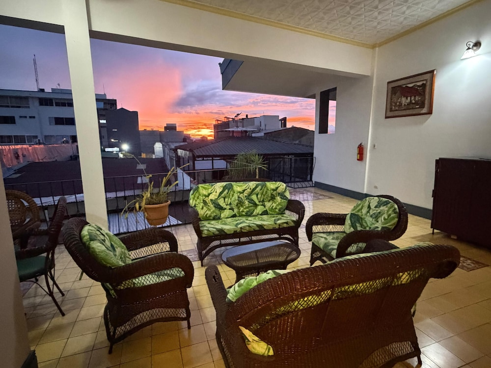 Hotel Casa Santo Tomas 40/58