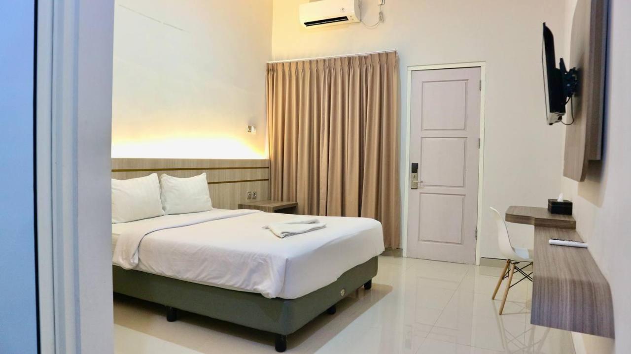 El Malik Hotel Sumenep 14/28
