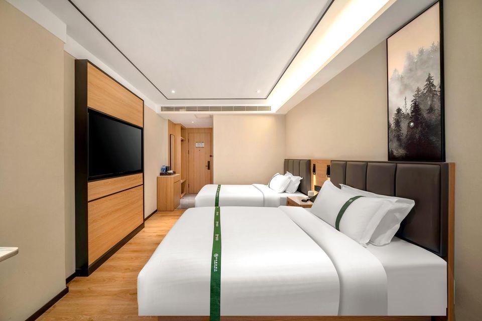 Smart, Twin Beds