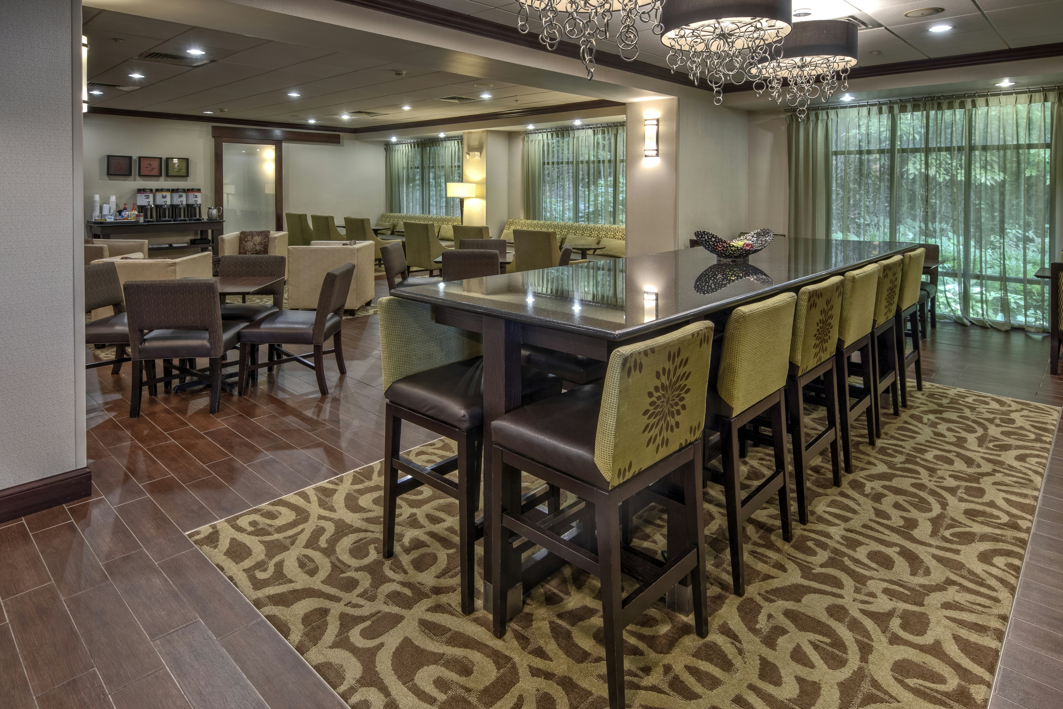 Hampton Inn Cambridge 54/63