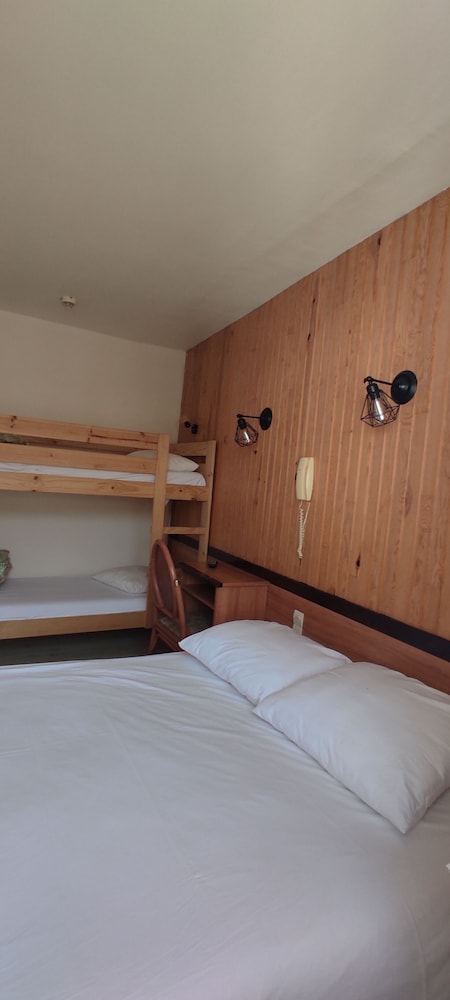 ROOM, TRIPLE