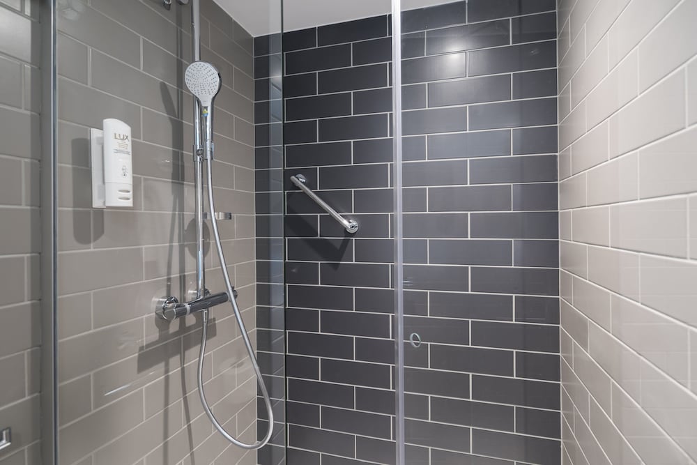 غرفة قياسية بسرير مزدوج مع أريكة، HOLIDAY INN EXPRESS PARIS - CDG AIRPORT 8/8