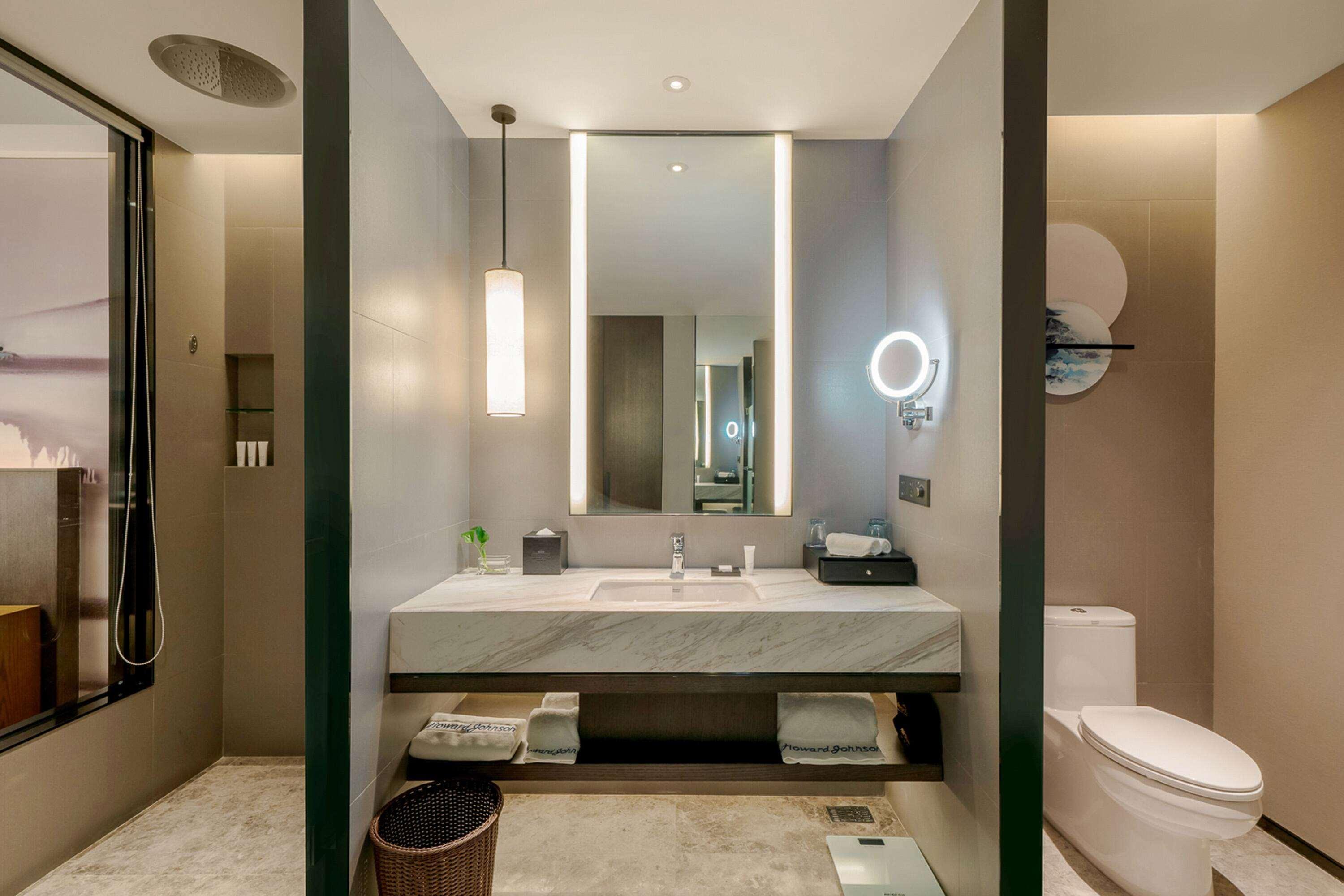 Howard Johnson by Wyndham Downtown Hotel Chongqing 43/50