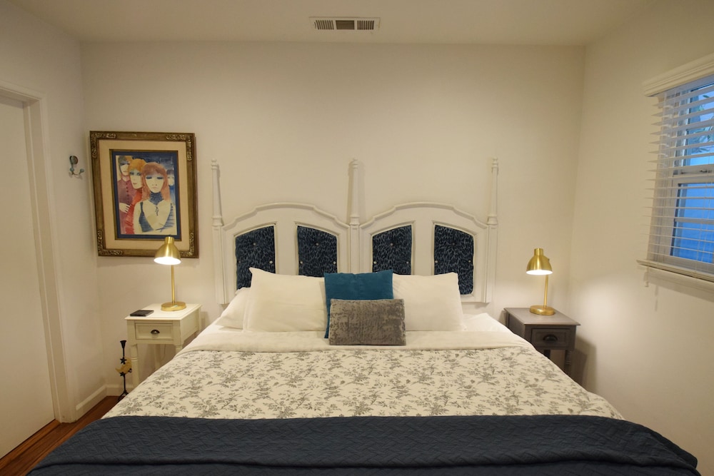 Boutique Hotel 444 6/73