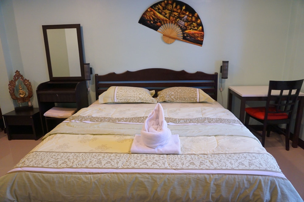 Martin's Swiss Guesthouse 15/27