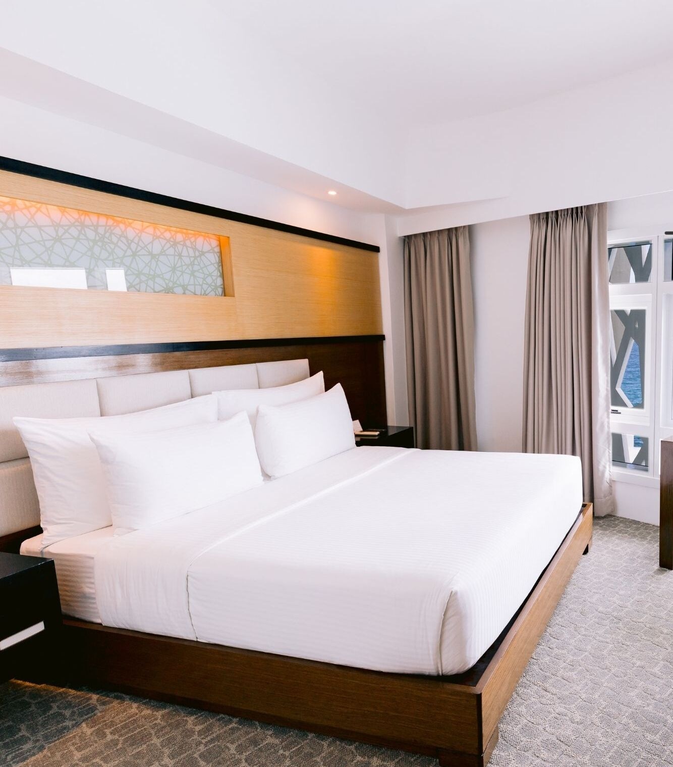 Deluxe, King Bed, Sea View