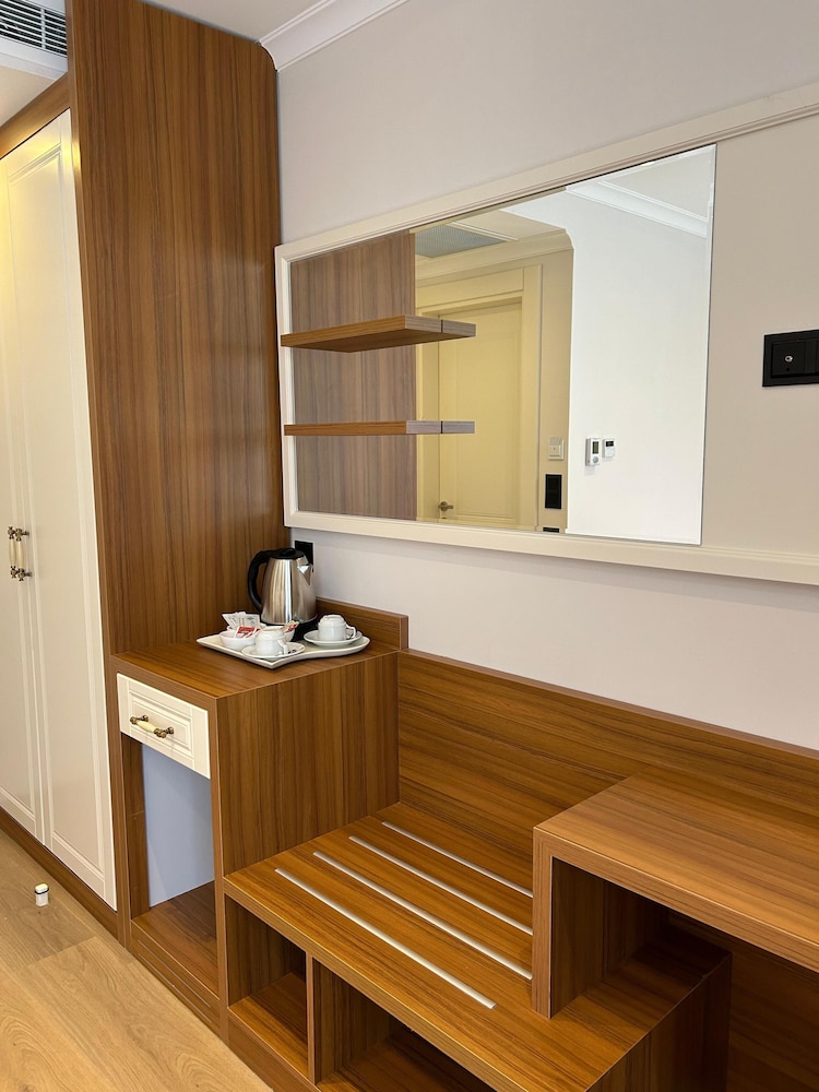 By Otel Nilüfer 49/50