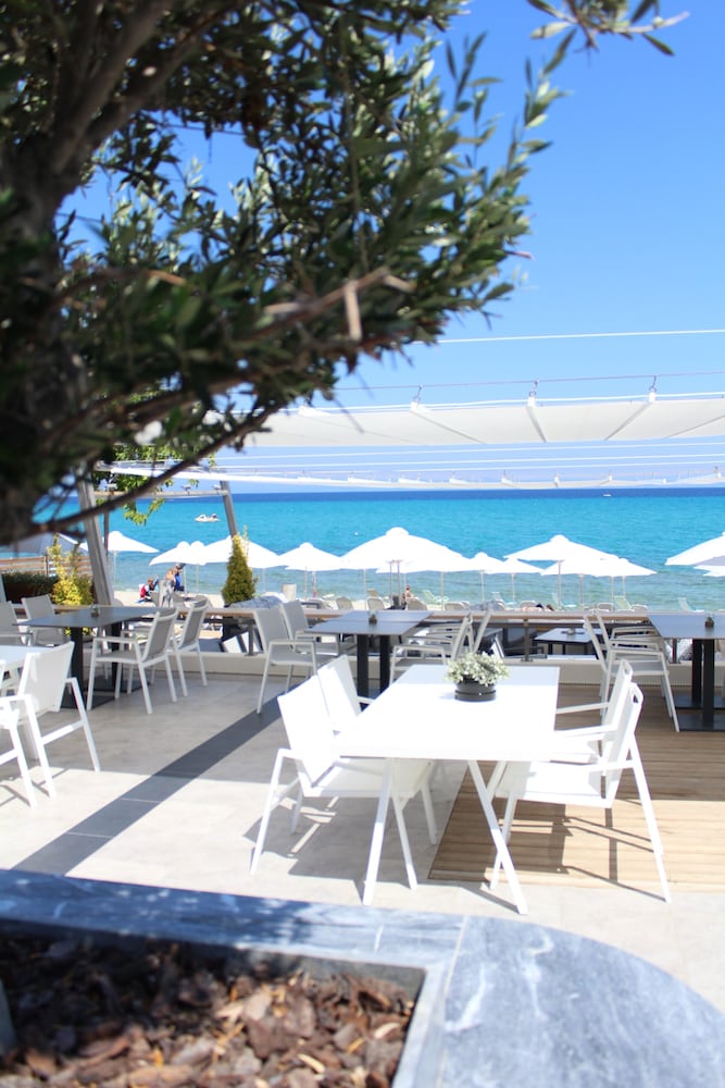 Ostria Sea Side Hotel 39/43