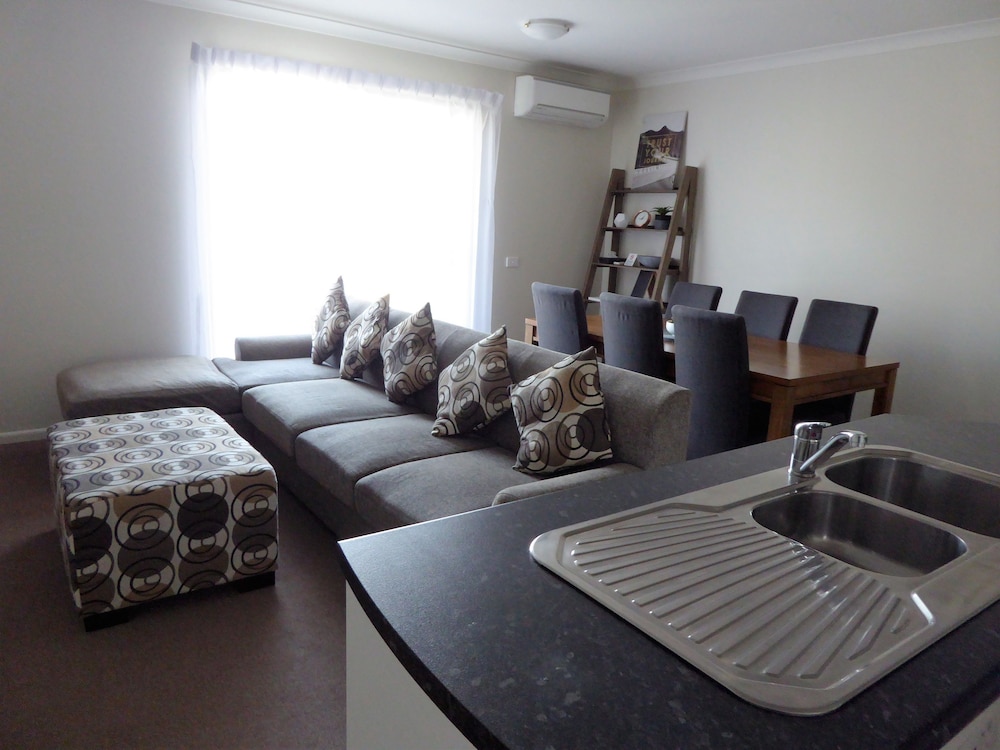Lifestyle Apartments At Ferntree 16/66