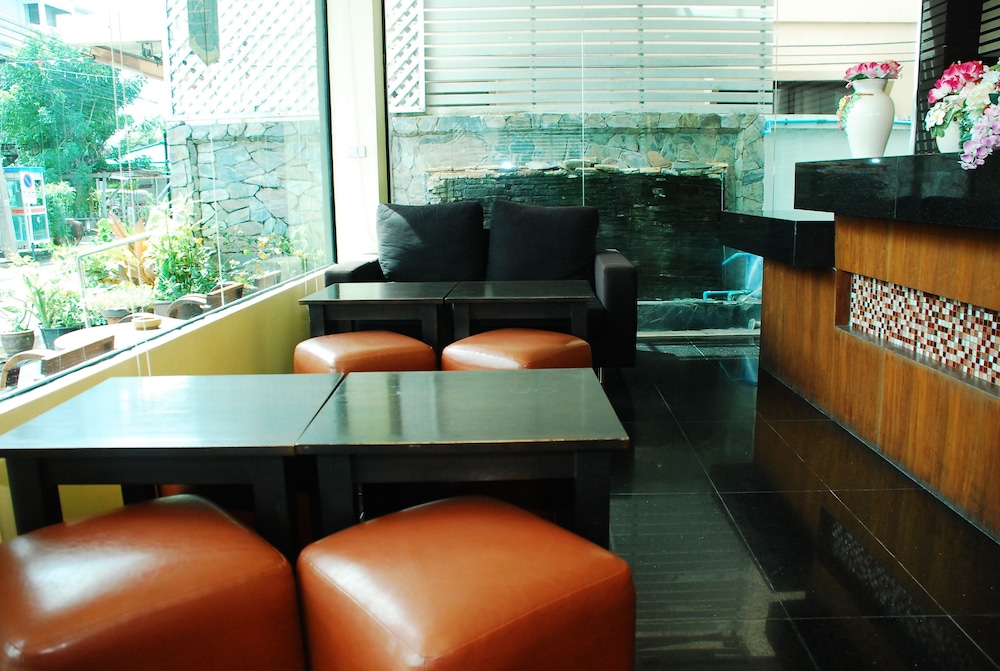 Prachuap Beach Hotel 25/40