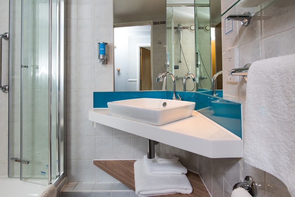 Holiday Inn Express London Hammersmith 14/43
