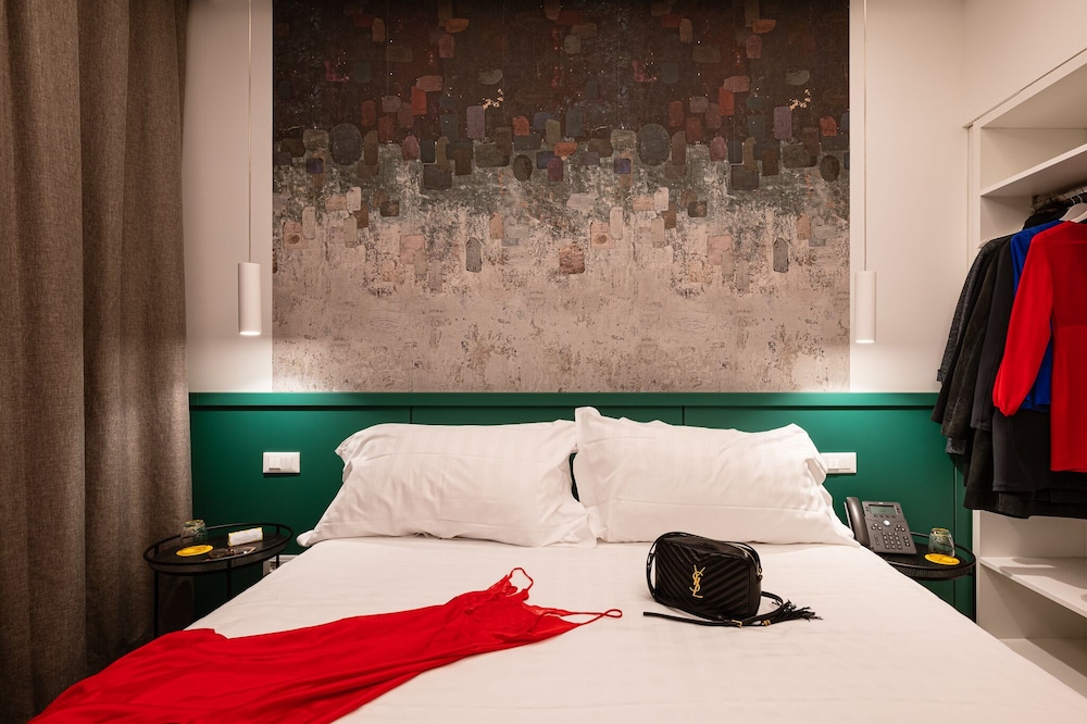 Smart Hotel - Naples Harbour 35/71