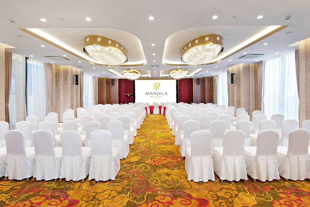 Mandila Beach Hotel Danang 65/77