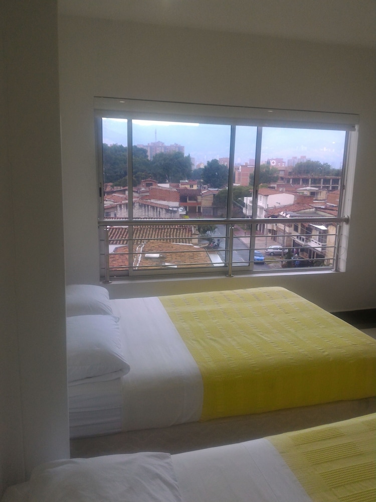 Hotel Csi Medellín 6/22