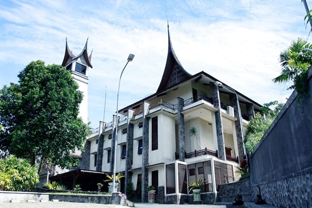 Campago Resort Hotel 7/51