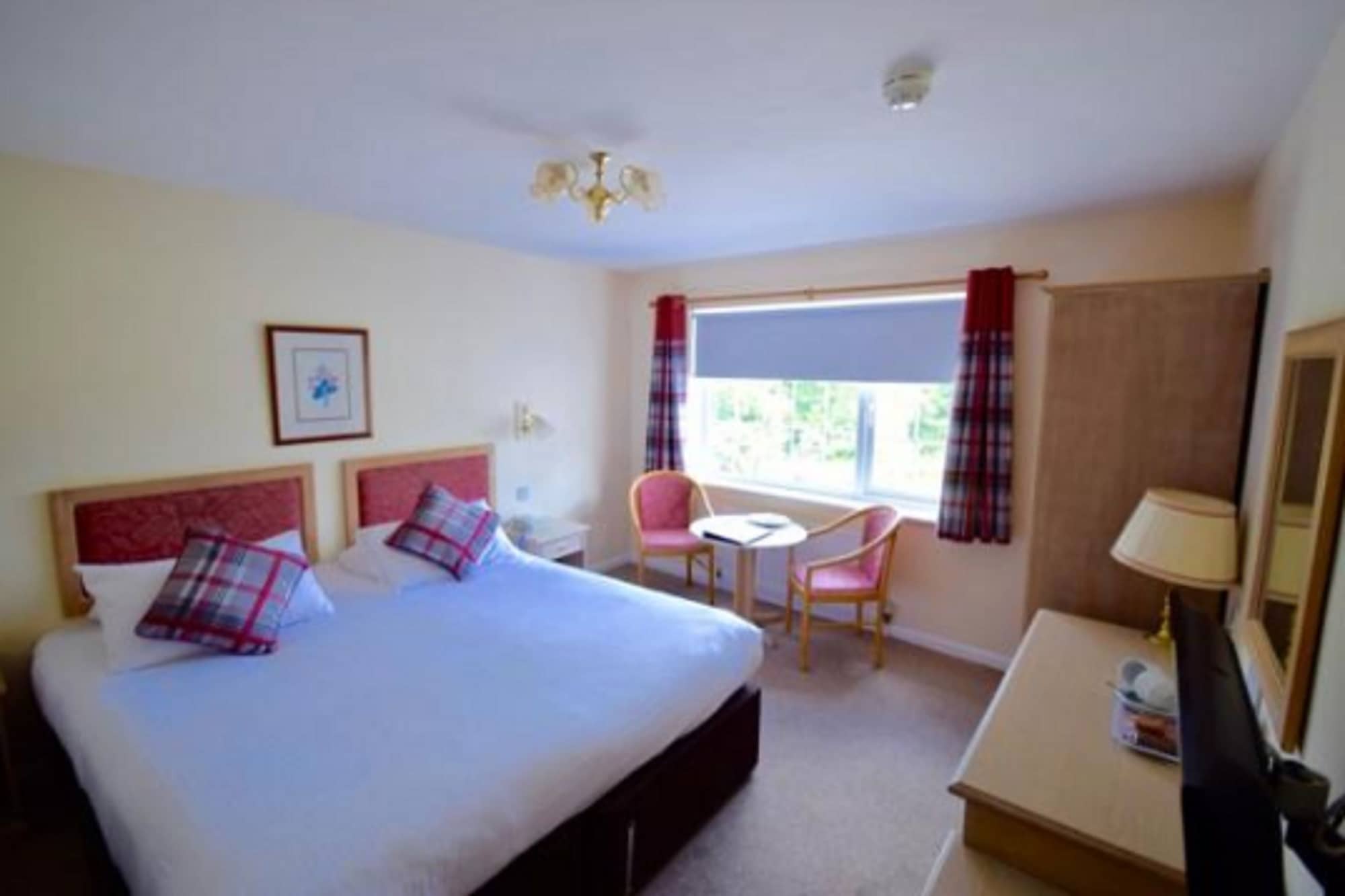 Classic, Double or Twin Bed