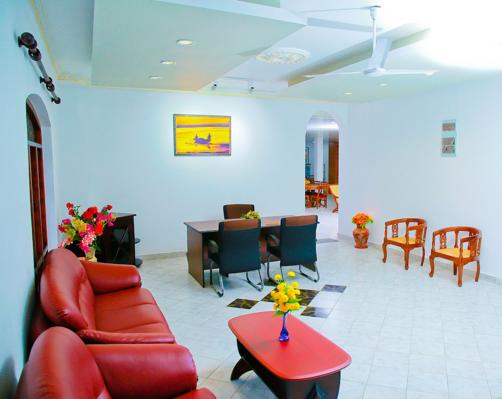 Prince Villa 25/39