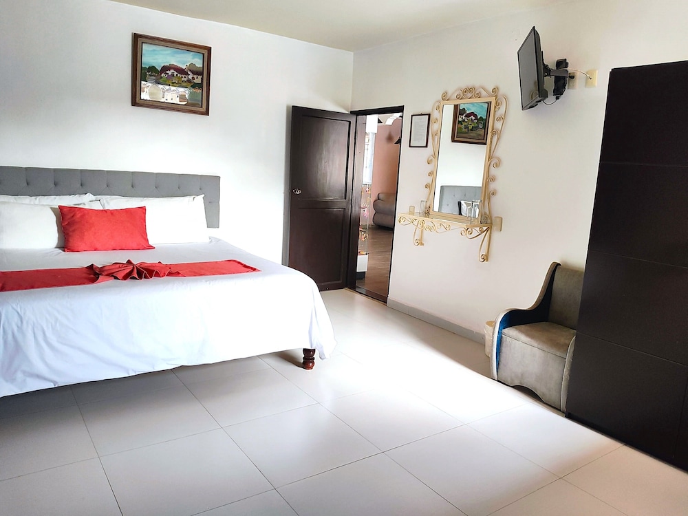 Hotel Jardines Del Carmen 13/50