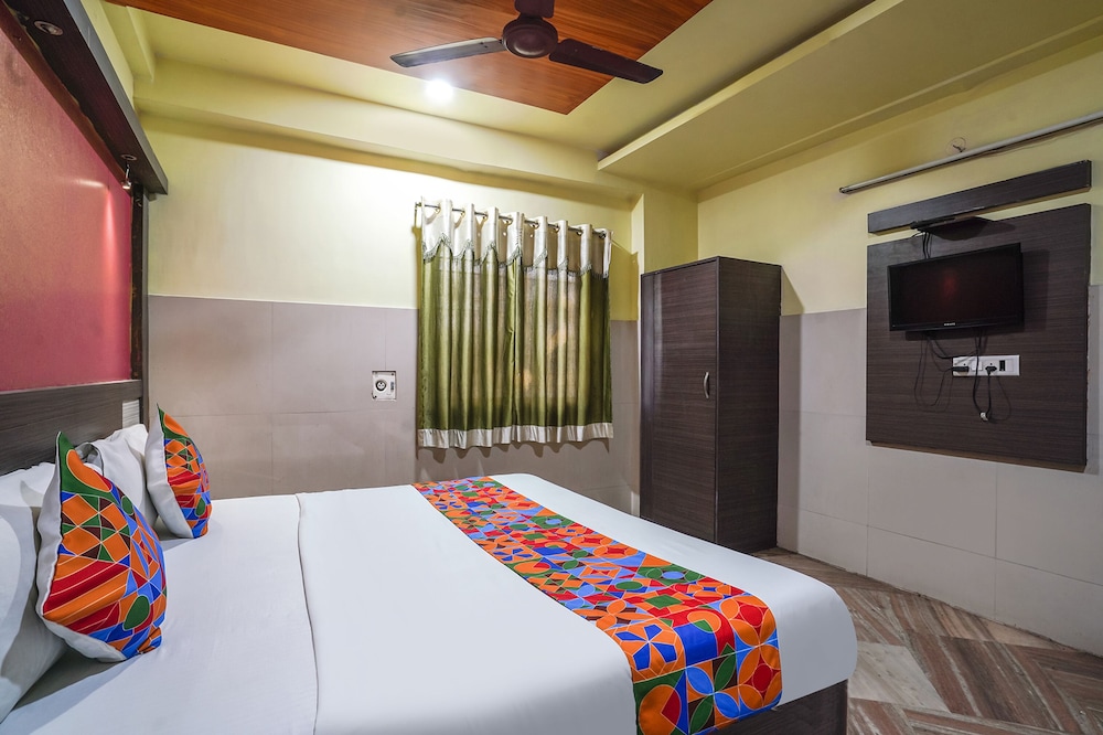 Hotel Sai National 8/16