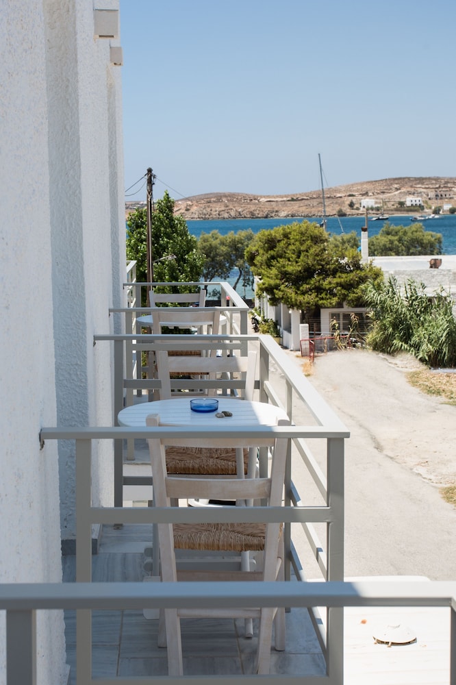 Polos Hotel Paros photo4