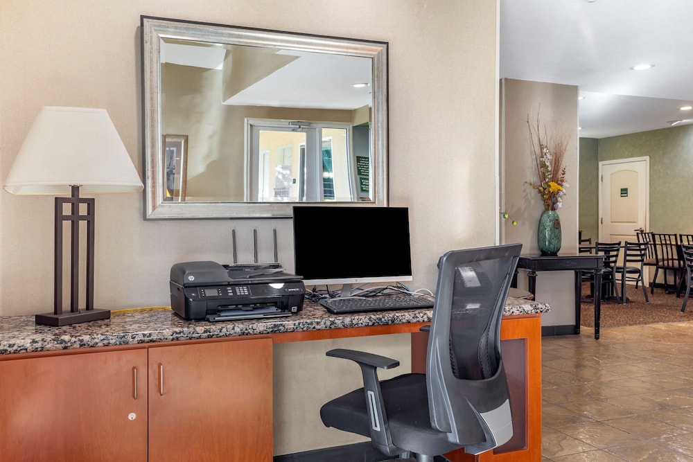 Quality Inn & Suites Livermore Wine Country 23/36