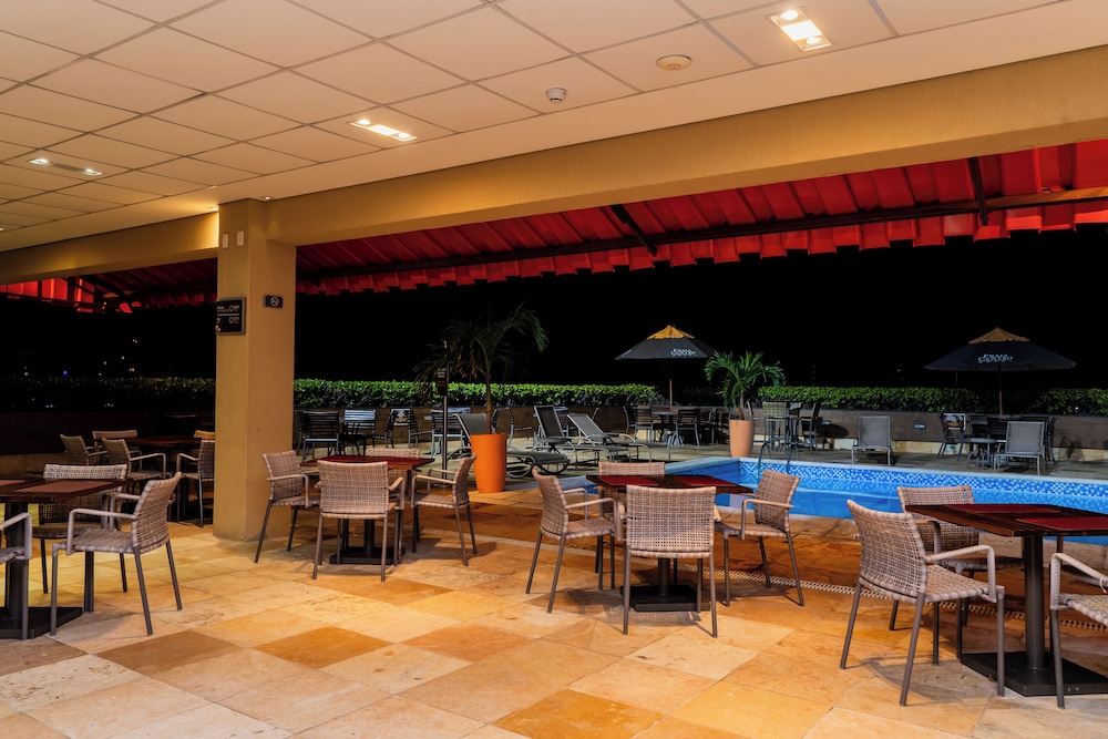 Hotel Praia Centro 77/92