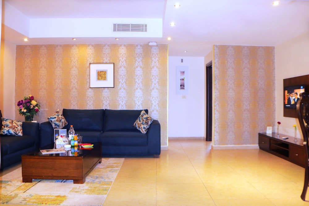 CITY ROSE HOTEL SUITES 41/67