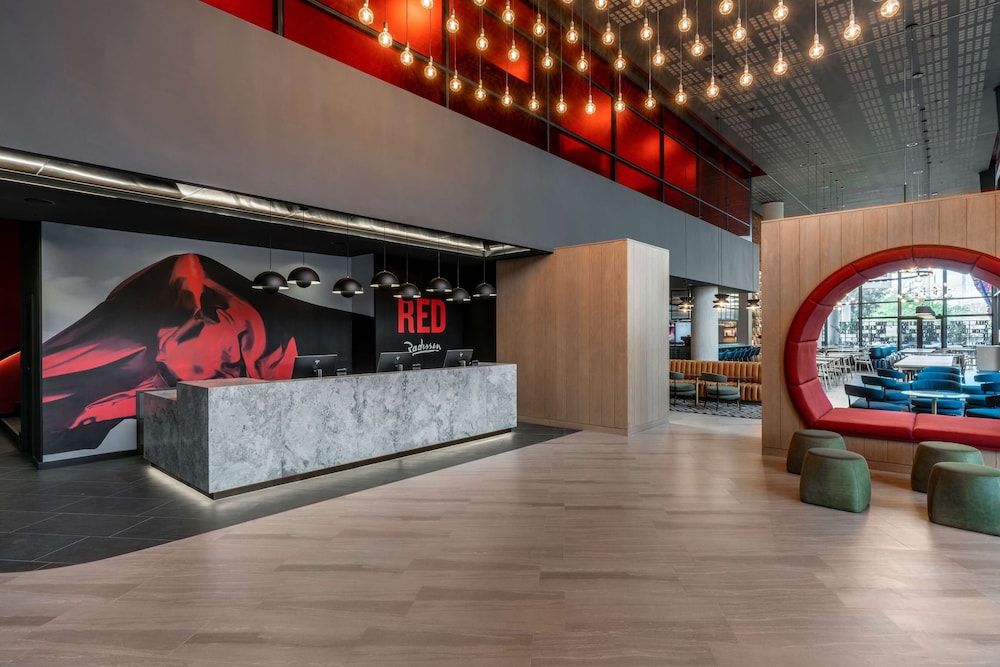 Radisson RED Hotel, Johannesburg Rosebank 6/75