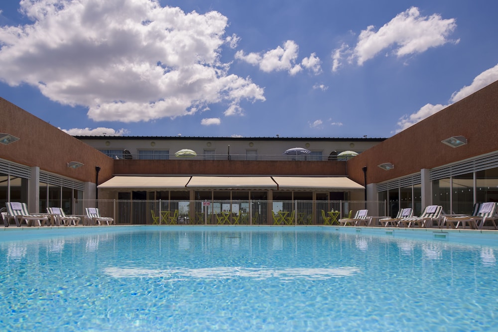 Residence Vacanceole Le Domaine du Green in Rivieres