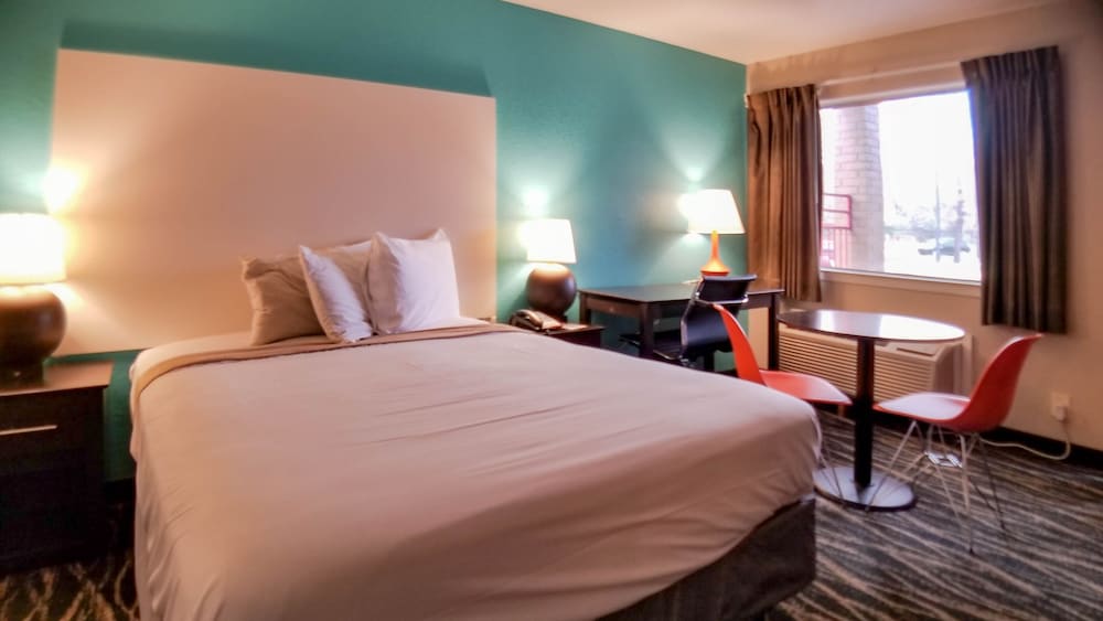 Howard Johnson by Wyndham Houston Hobby Airport 23/61