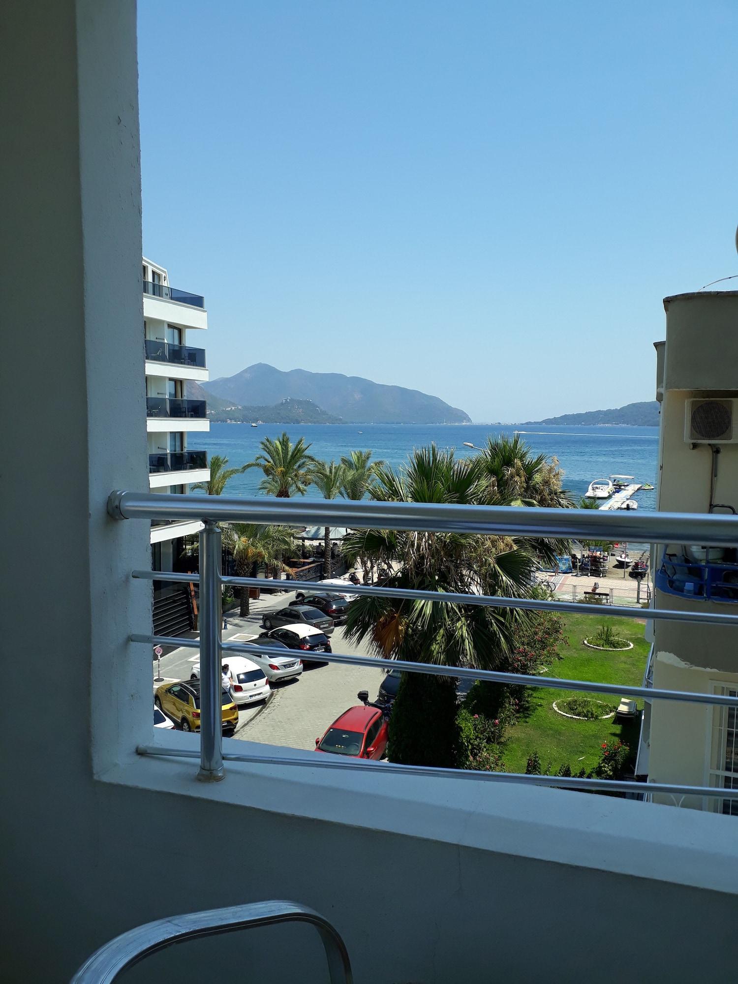 Mert Seaside Hotel 38/50