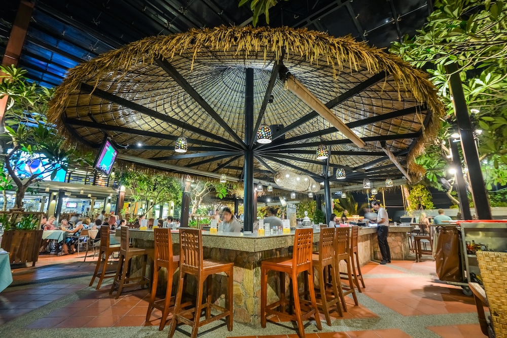 Baan Laimai Beach Resort 50/66