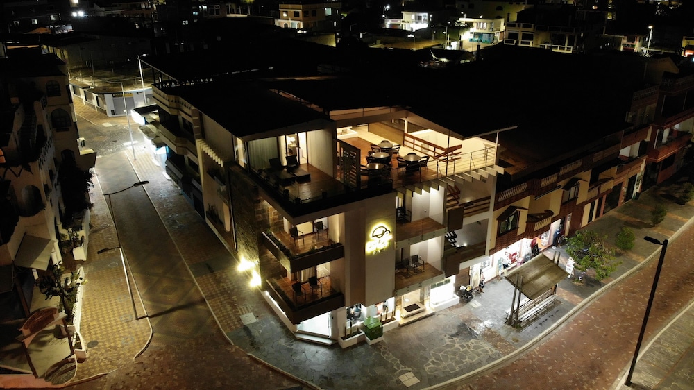 Galapagos Sunset Hotel 8/55