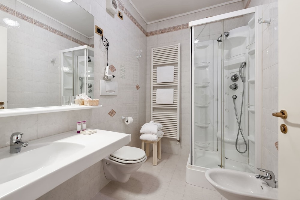 Savoia Thermae Spa 49/50
