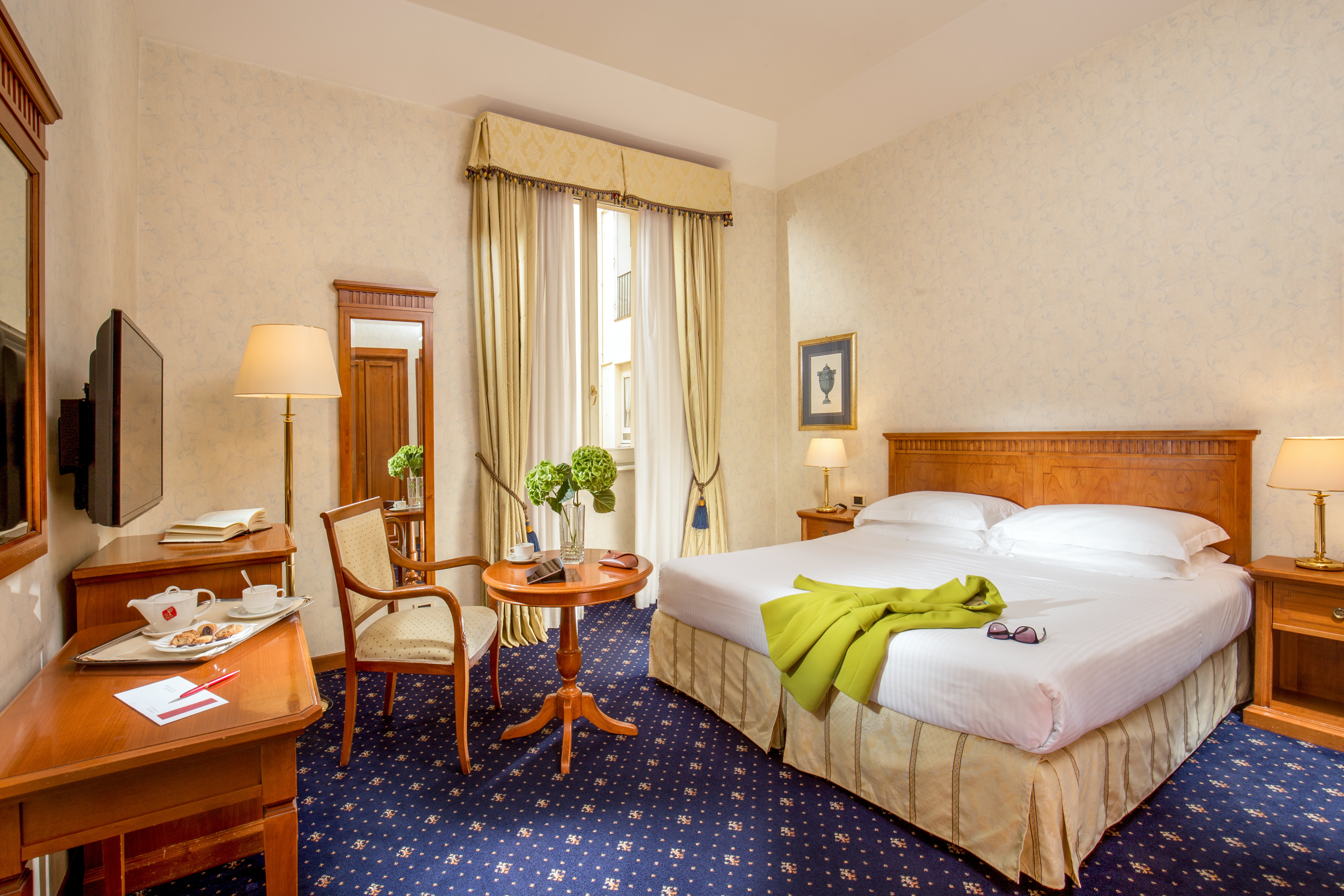 SUPERIOR, DOUBLE BED