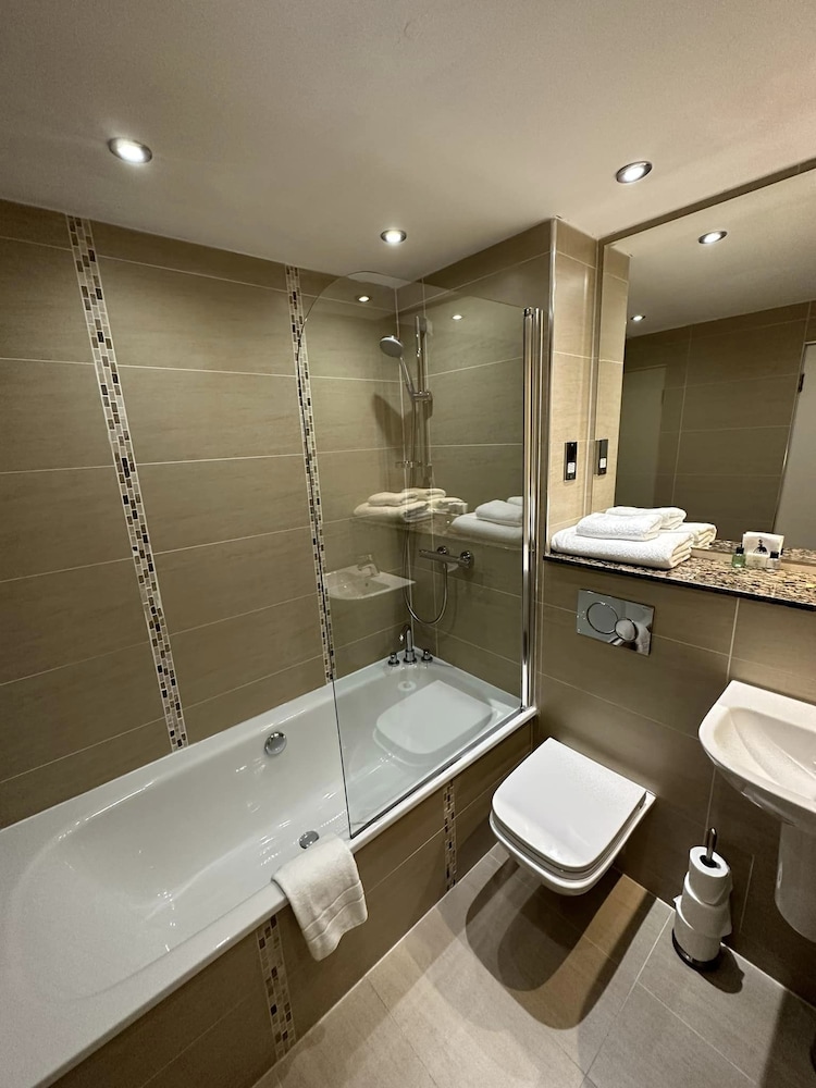 The Tontine Hotel 64/64
