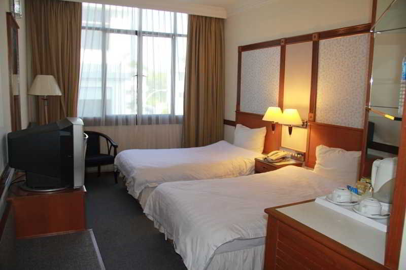 GRAND CITY HOTEL 14/16
