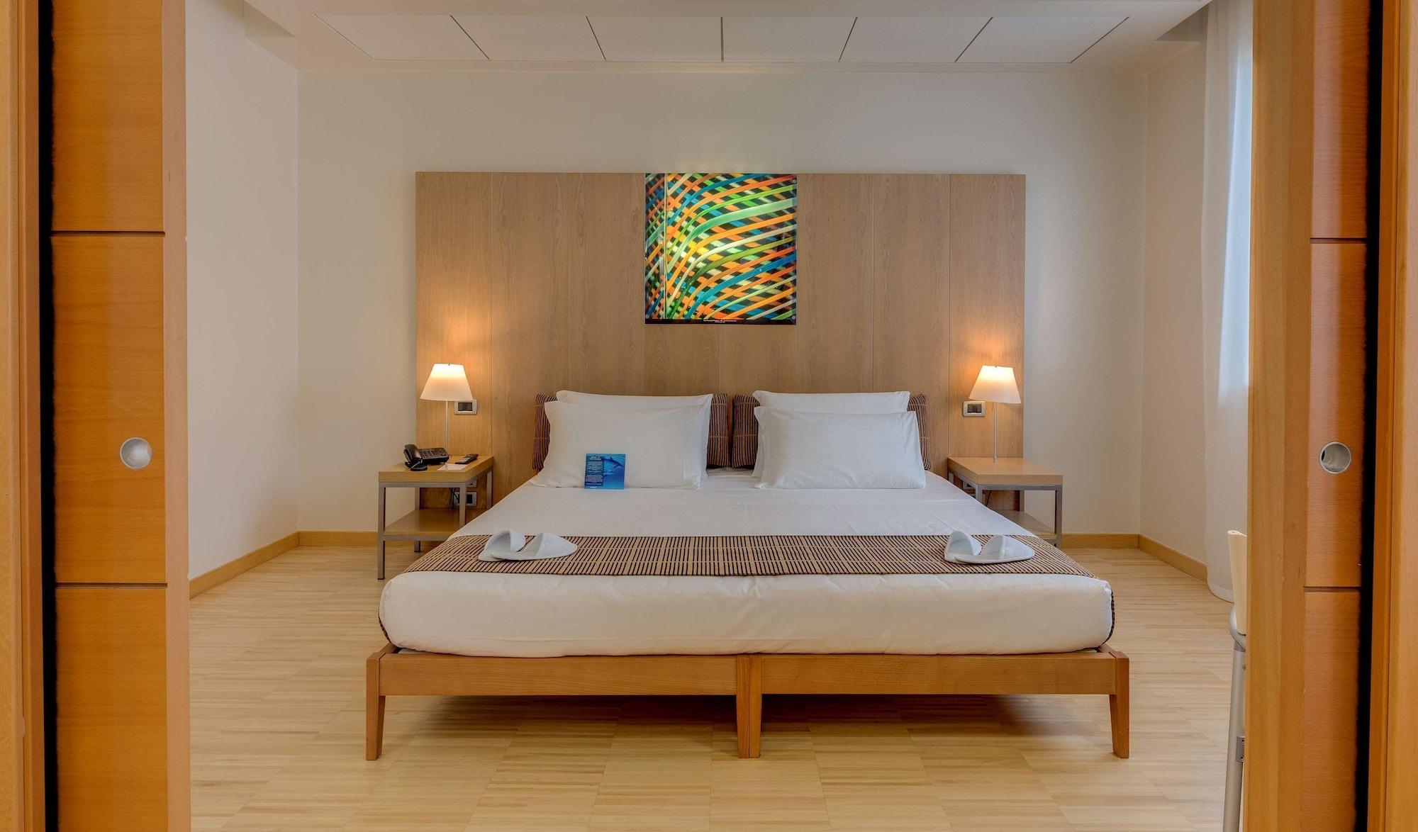 Classic, Multiple Beds