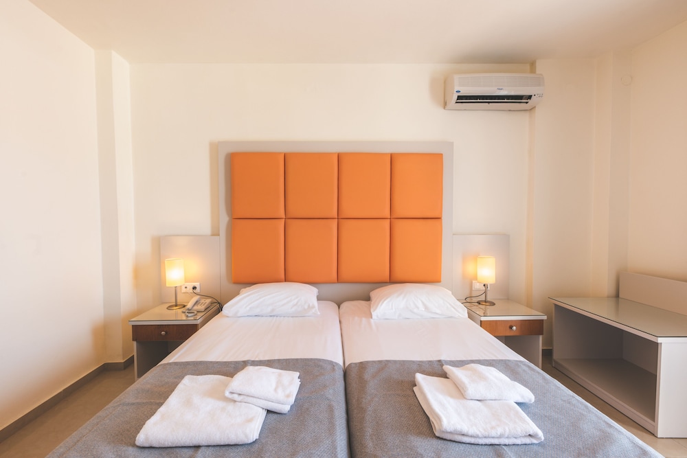 2 BEDROOMS, DELUXE, PRIVATE POOL