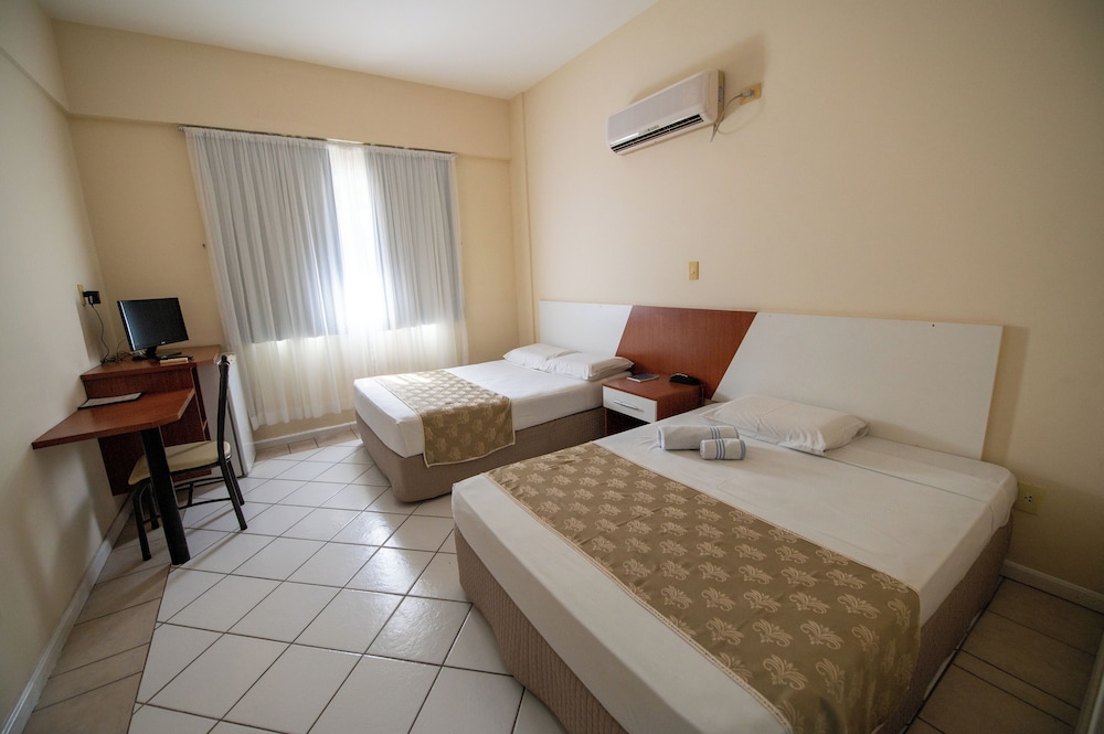 Fragata Hotel 8/32