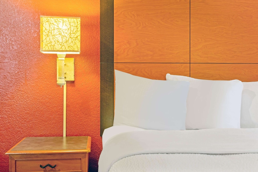 La Quinta Inn Victoria 23/53