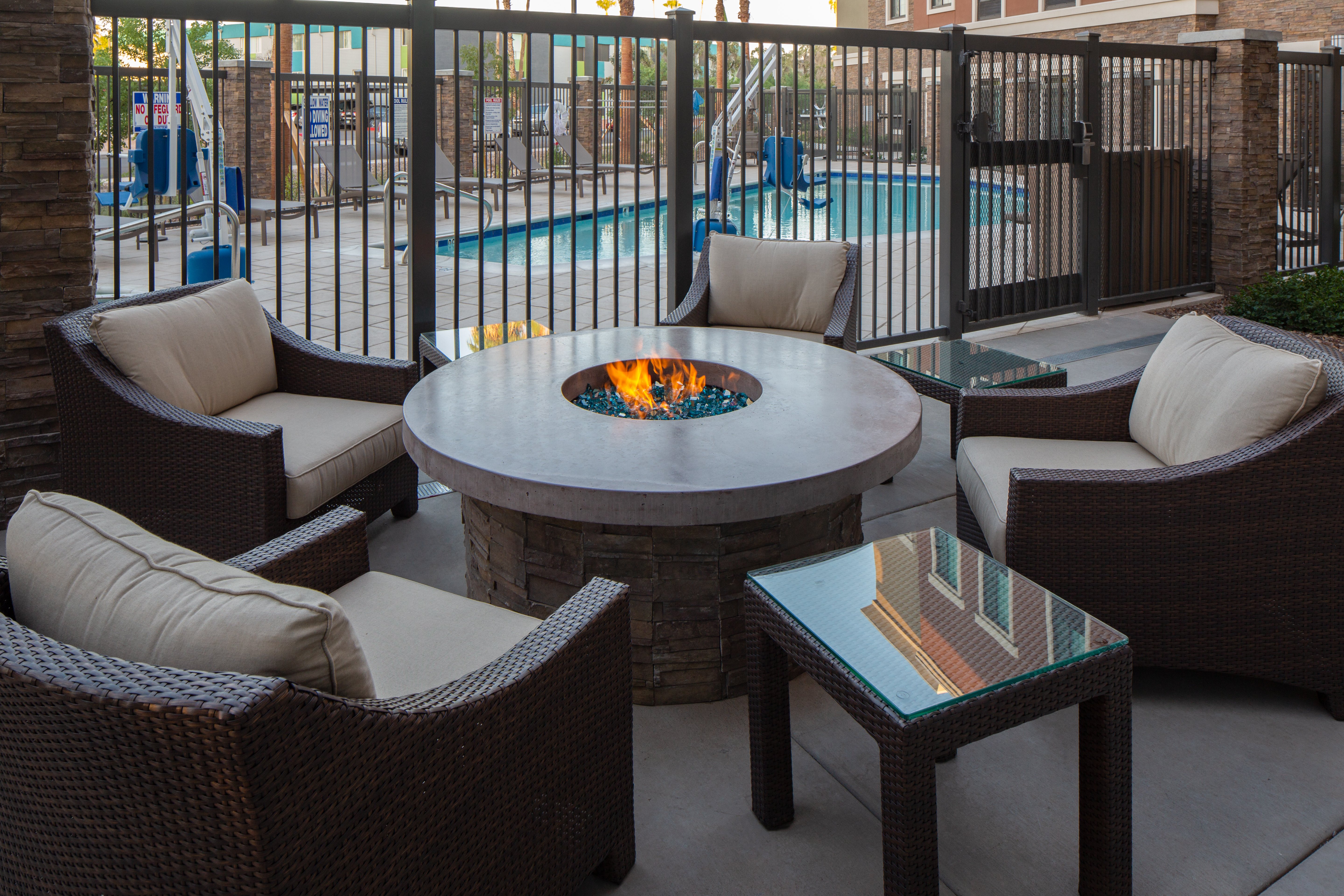 Staybridge Suites Phoenix Biltmore Area 28/56