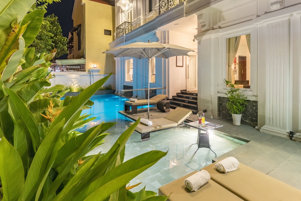 Hoi An Canal House 8/67