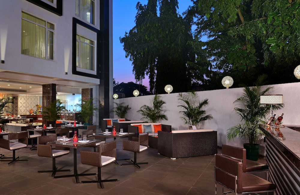 Fortune Park Sishmo Gautam Nagar 27/49