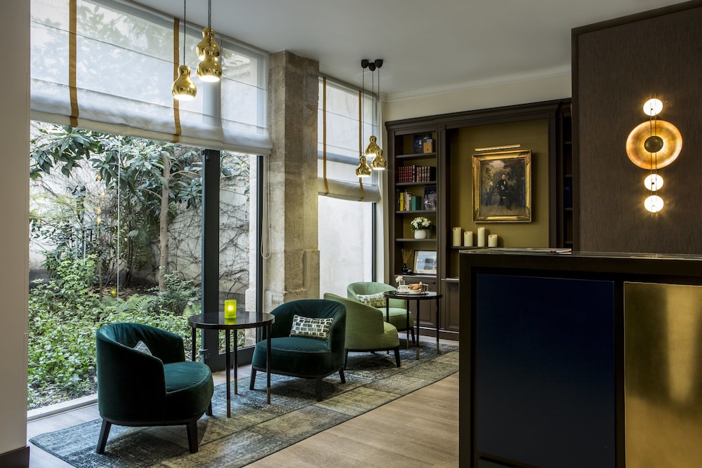 Hotel D Orsay 52/70