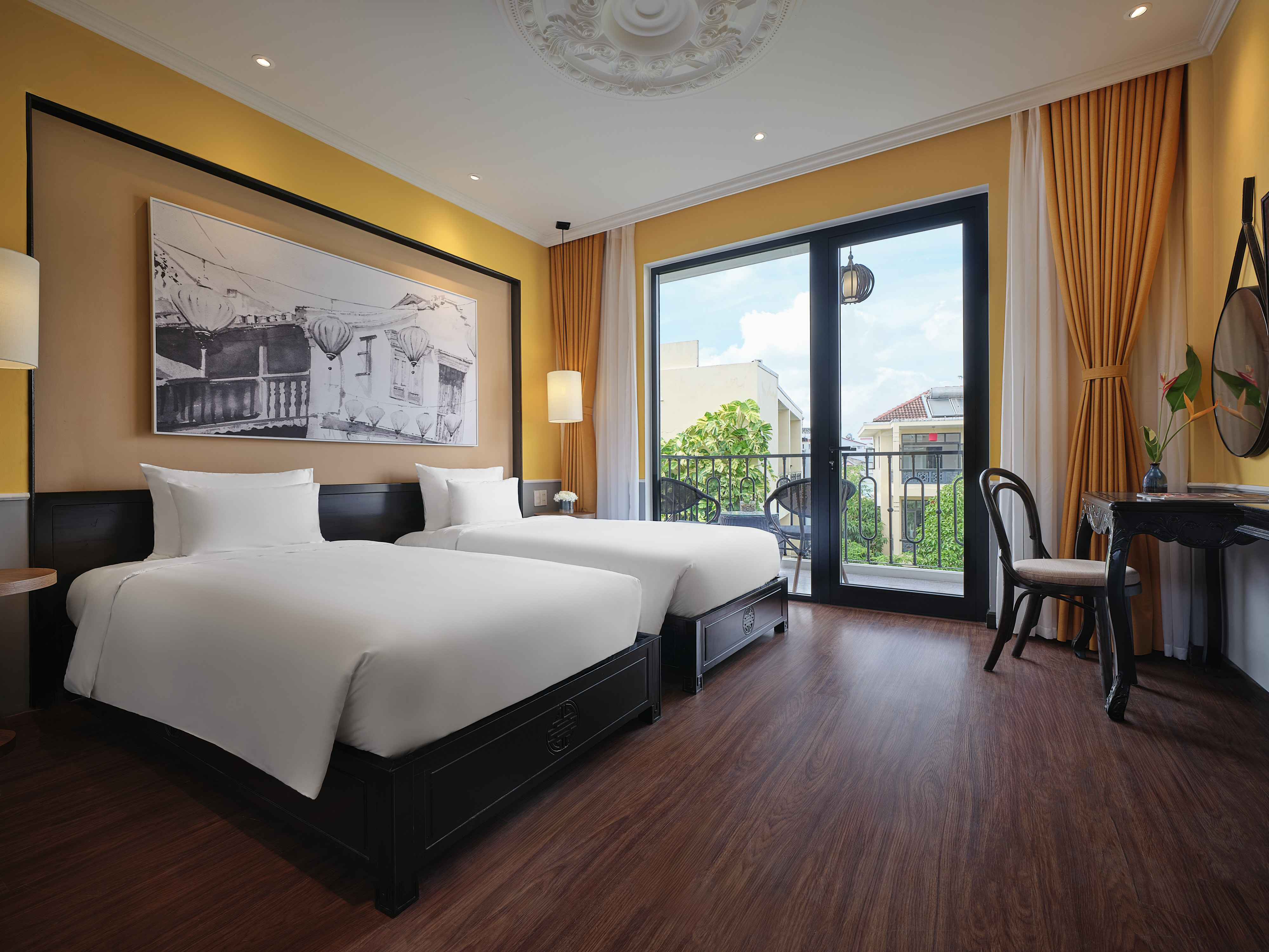 City, Deluxe, Balcony