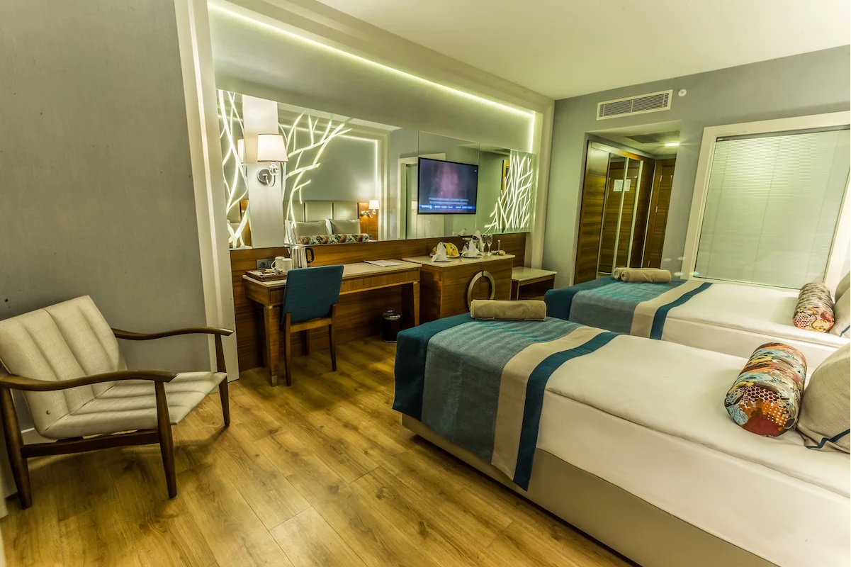 Room, Double Bed, Lateral Side Sea View