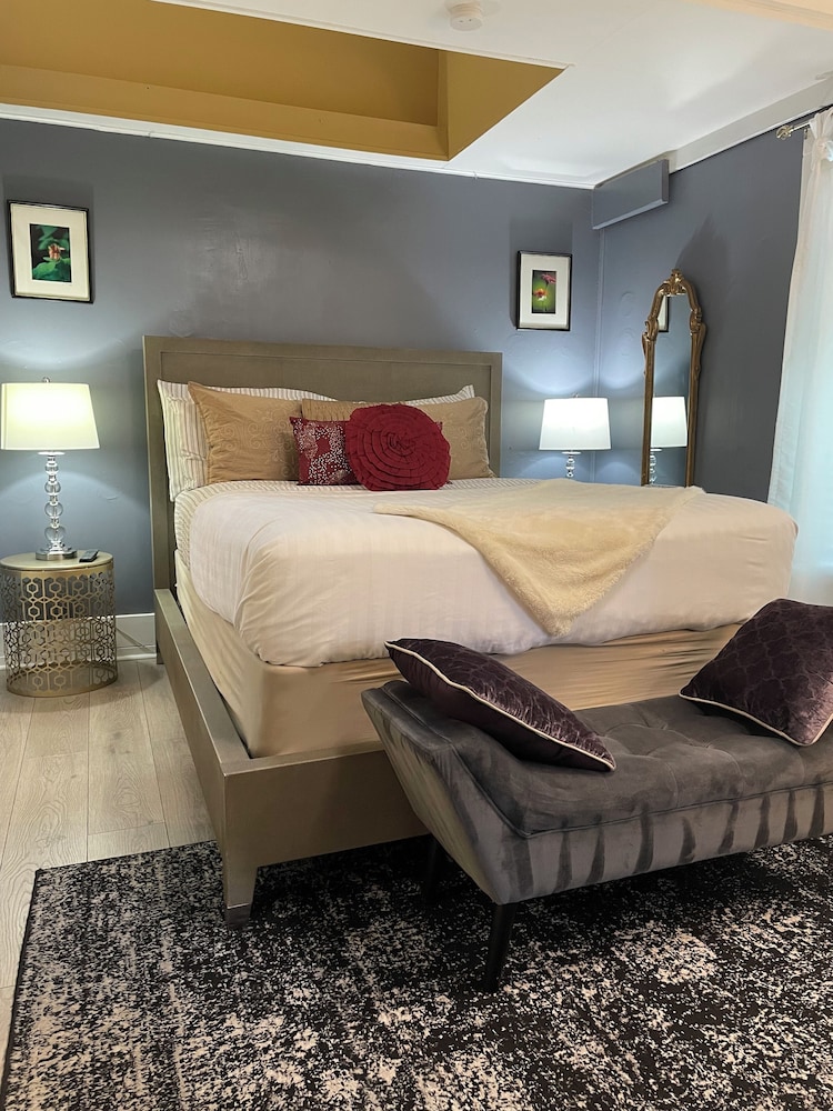 Peace and Plenty Inn B&B 34/71
