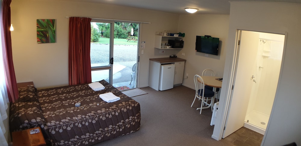 Glacier View Motel 39/68