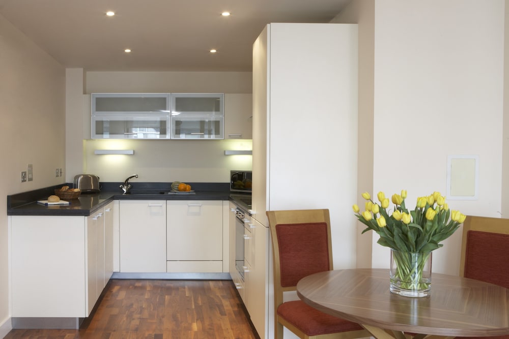 Marlin Apartments Canary Wharf 5/50